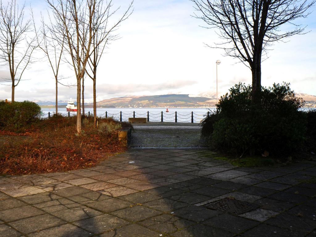 A Pousada The Waterfront Greenock Exterior foto